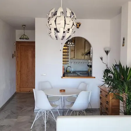 Apartment Sea View Garden Oasis